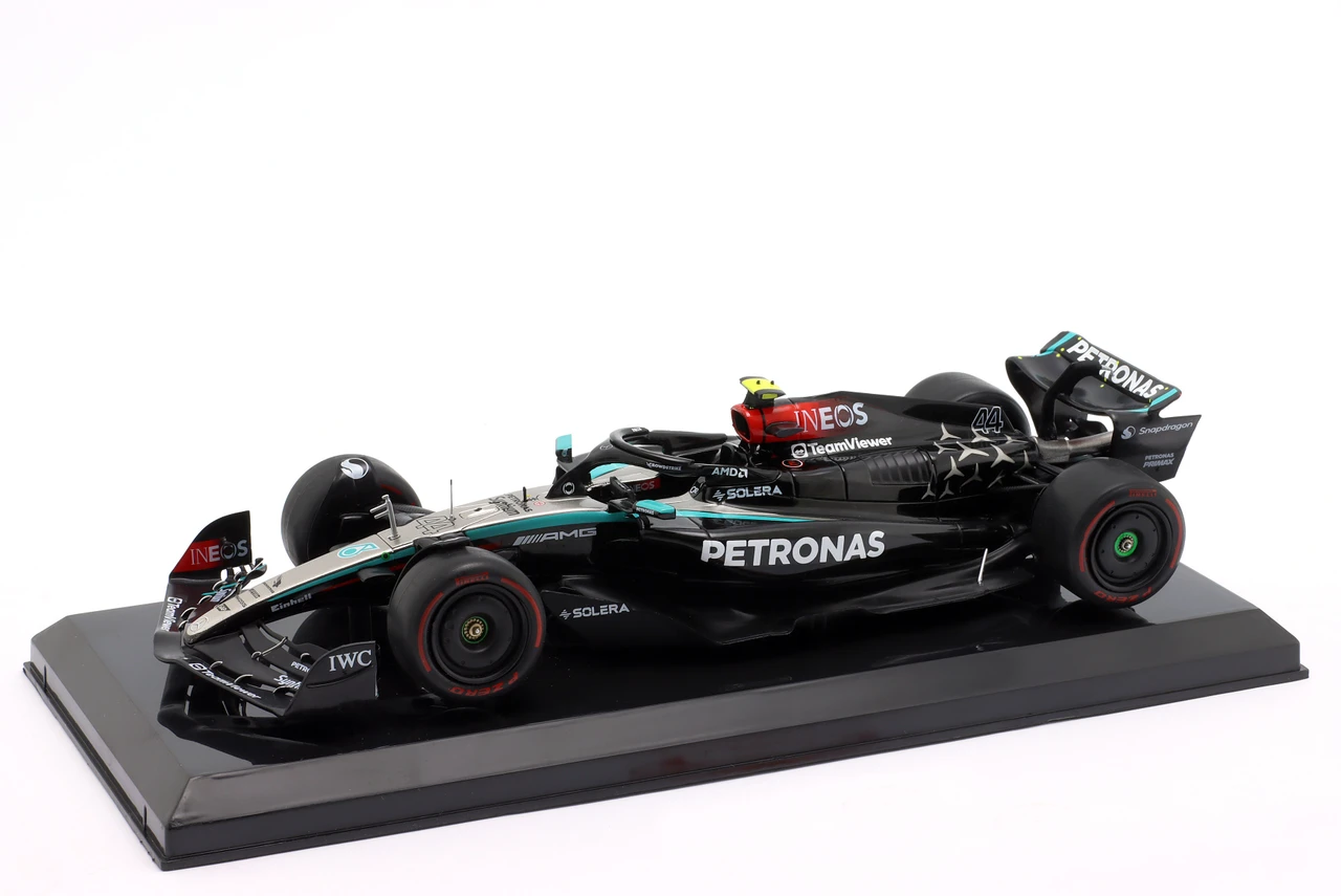 1/24 Premium Collectibles 2024 Formula 1 Lewis Hamilton Mercedes-AMG F1 W15 #44 Car Model