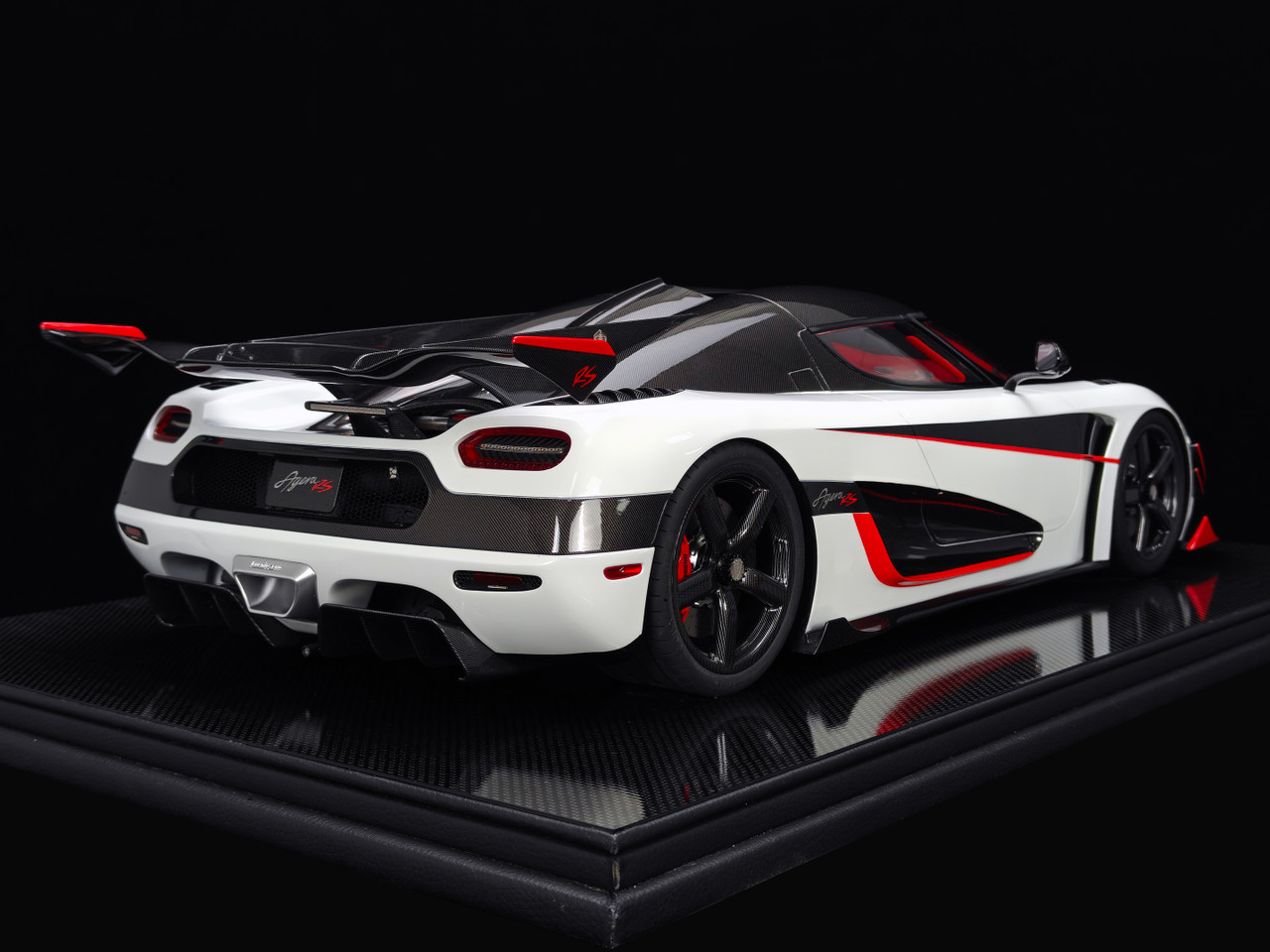 1/8 Frontiart Koenigsegg Agera RS 7181 Arctic White Car Model Limited 30 Pieces