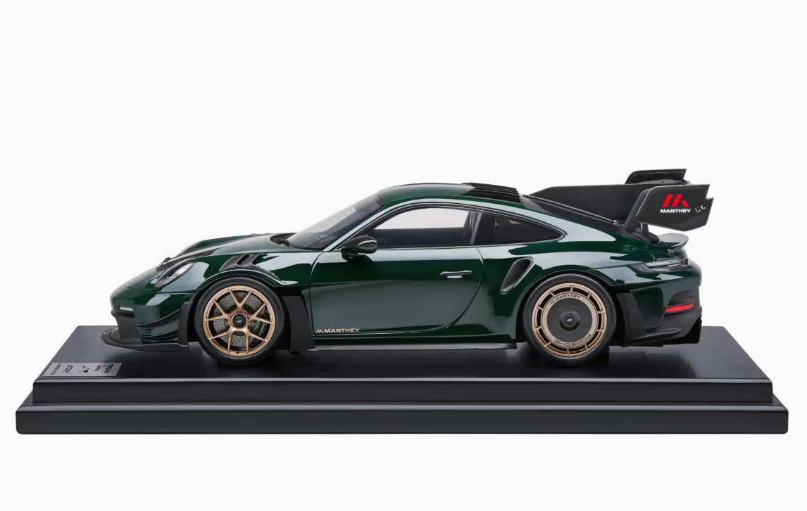1/12 Dealer Edition 2024 Porsche 911 (992) GT3 RS Manthey Kit (Brewster Green) Car Model