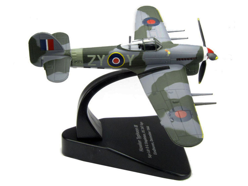 Hawker Typhoon Mk.IB Fighter-Bomber Aircraft "MP126 No.247 Squadron Gerald Stapleton RAF Eindhoven Holland" (1944) Royal Air Force "Oxford Aviation" Series 1/72 Diecast Model Airplane by Oxford Diecast