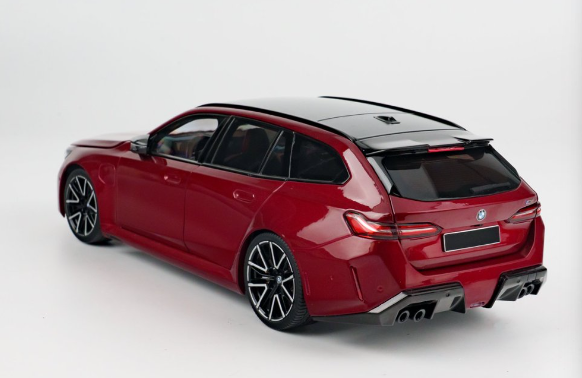 1/18 Minichamps 2024 BMW M5 G99 Touring (Dark Red Metallic) Diecast Car Model