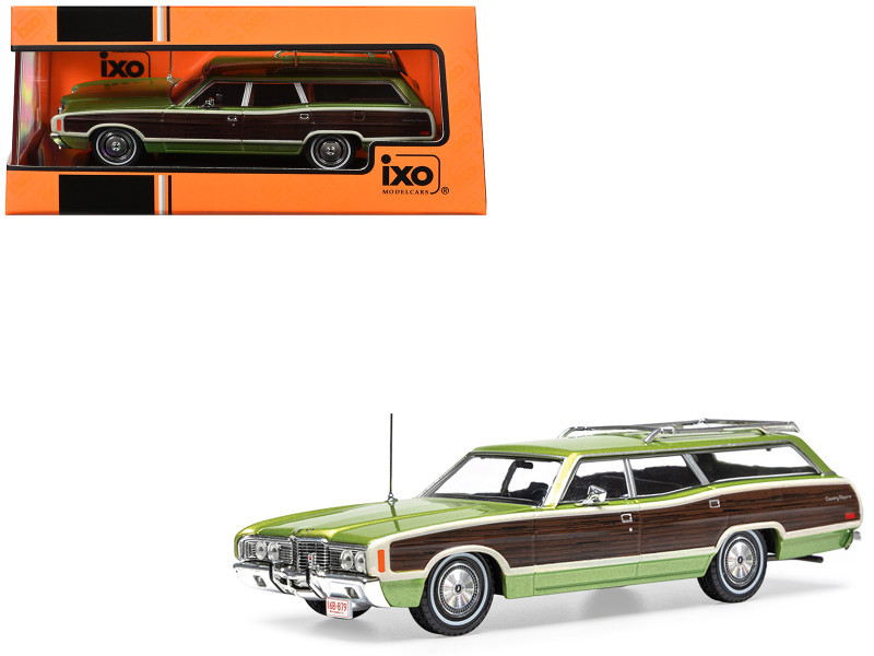 その他 R e n 1972 Ford LTD Country Squire Wagon Green Metallic with Woodgrain