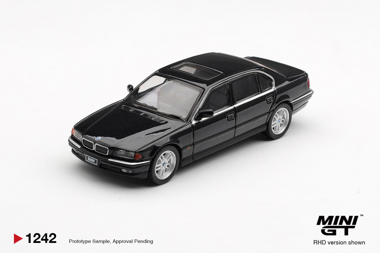 1/64 Mini GT BMW 750IL E38 (Black Sapphire) Diecast Car Model