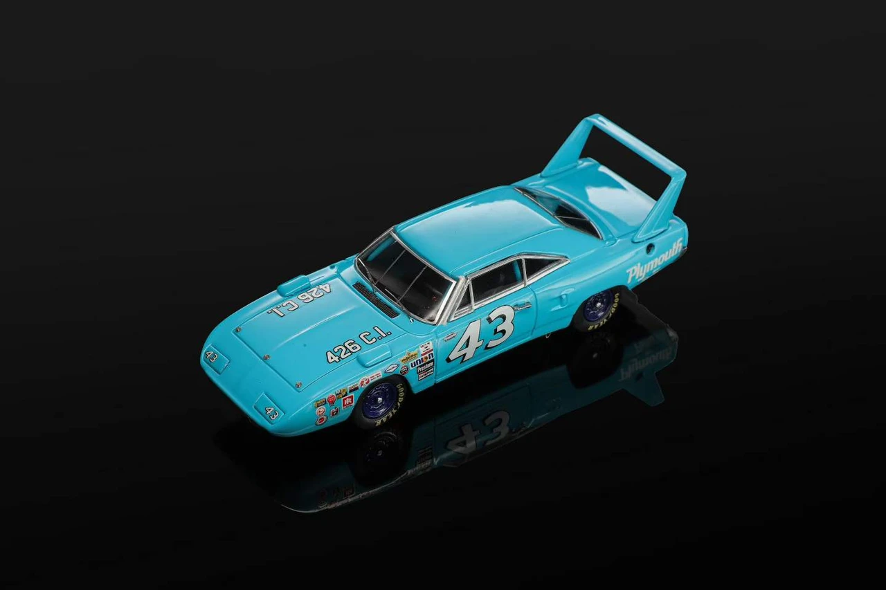 1/64 Mirage Plymouth Superbird #43 (Blue) Diecast Car Model