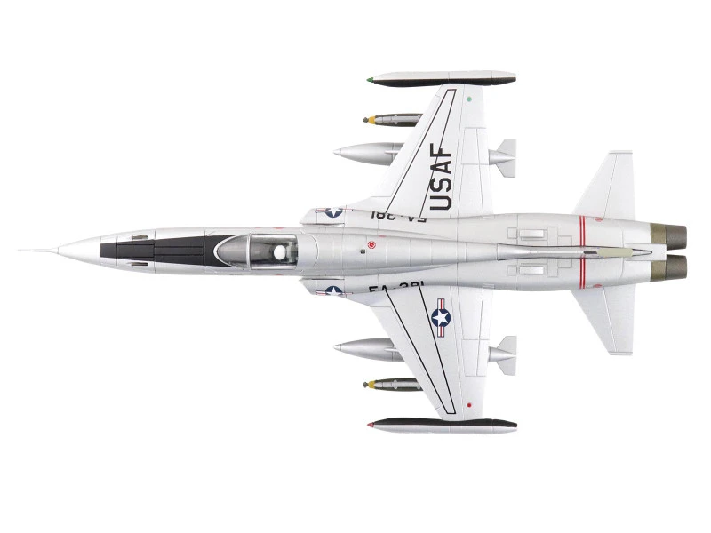 Northrop F-5A Freedom Fighter Aircraft "38381" (1960s) United States Air Force "Air Power Series" 1/72 Diecast Model by Hobby Master