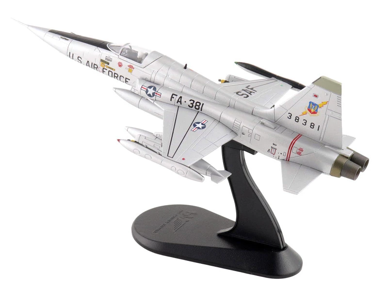 Northrop F-5A Freedom Fighter Aircraft "38381" (1960s) United States Air Force "Air Power Series" 1/72 Diecast Model by Hobby Master