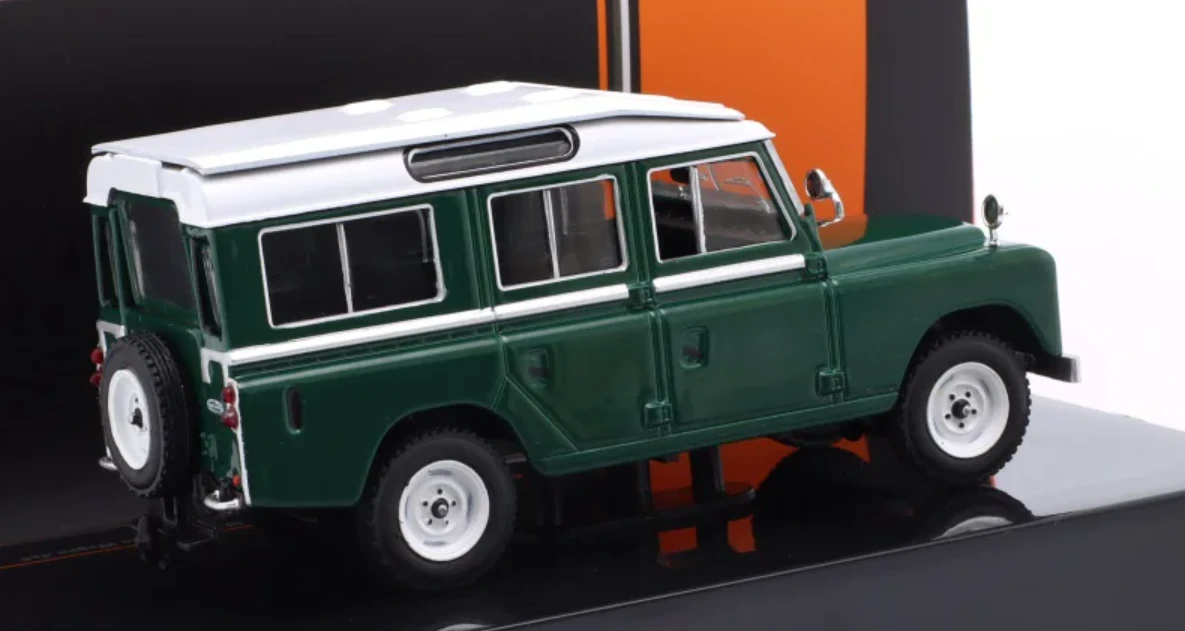 1/43 Ixo 1978 Land Rover Series III 109 4x4 (Green & White) Diecast Car Model