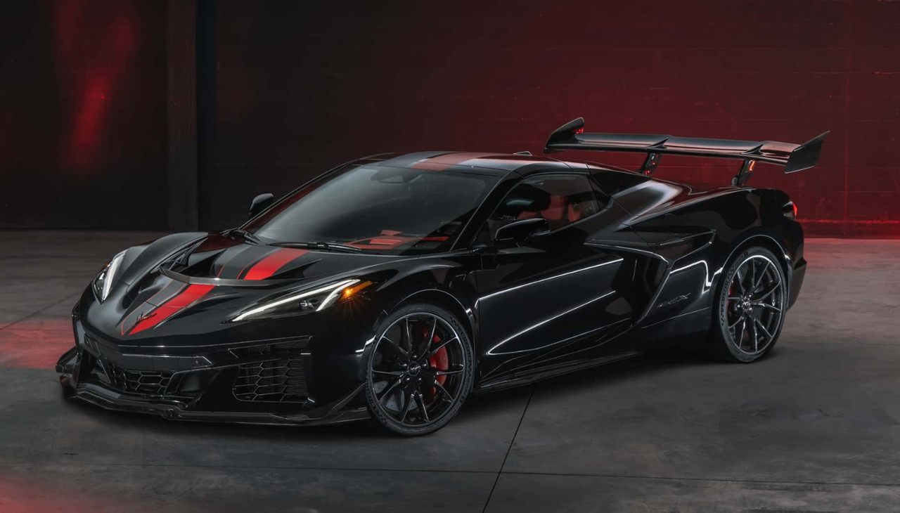 1/18 GT Spirit 2025 Chevrolet Corvette C8 ZR1X (Black) Car Model