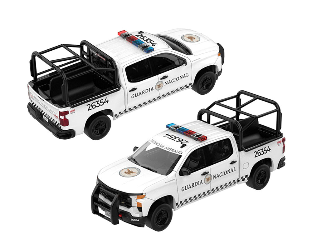 1/64 Greenlight 2023 Chevrolet Silverado Police Mexico Guardia Nacional Diecast Car Model