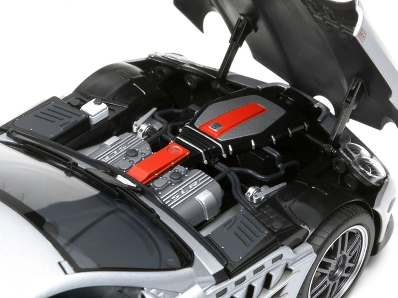 Model Kit Mercedes-Benz SLR McLaren 722 Edition 1/24 Scale Model by Tamiya