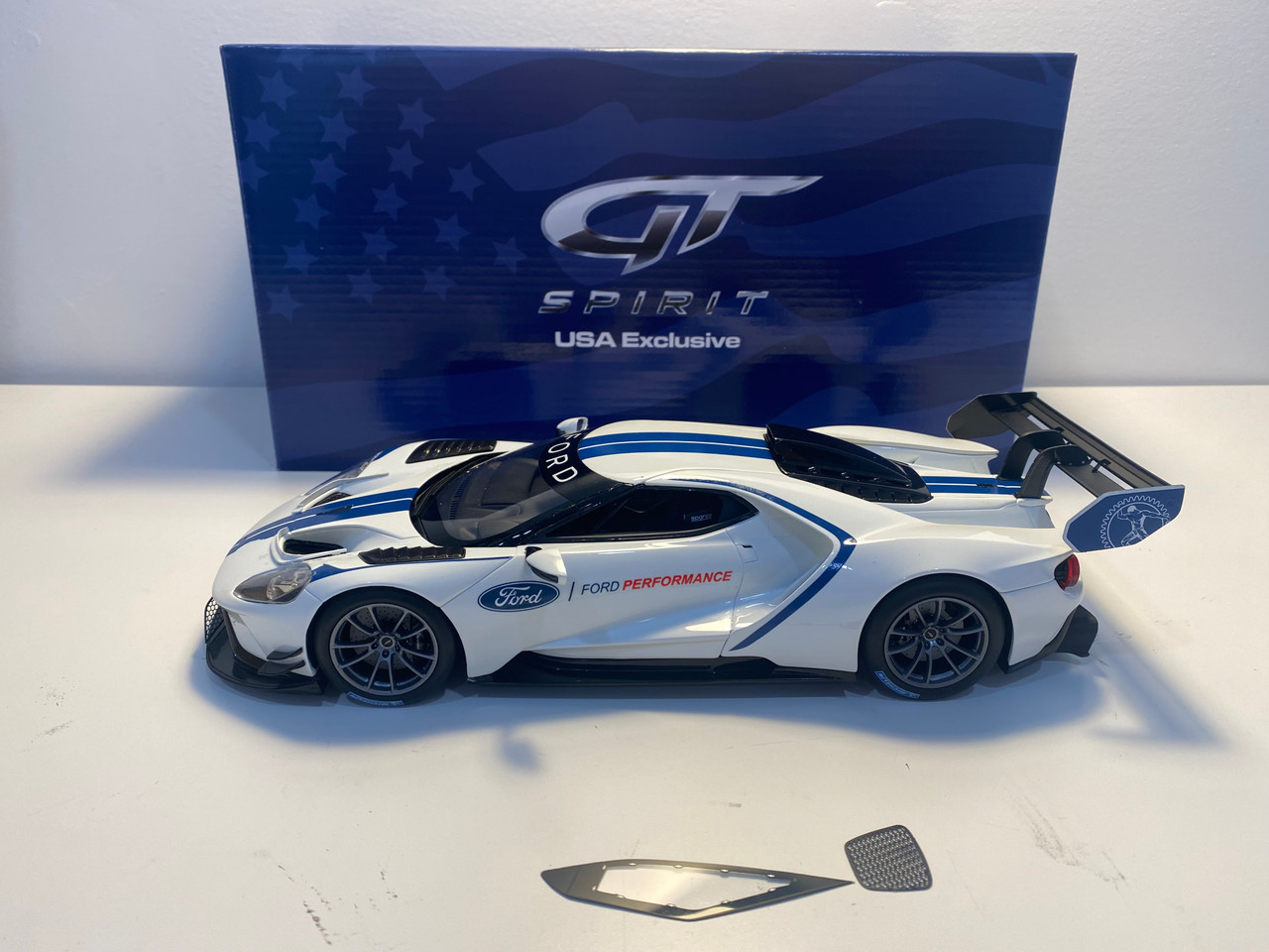 DAMAGED AS-IS 1/18 GT Spirit 2021 Ford GT Mk II Track Resin Car Model