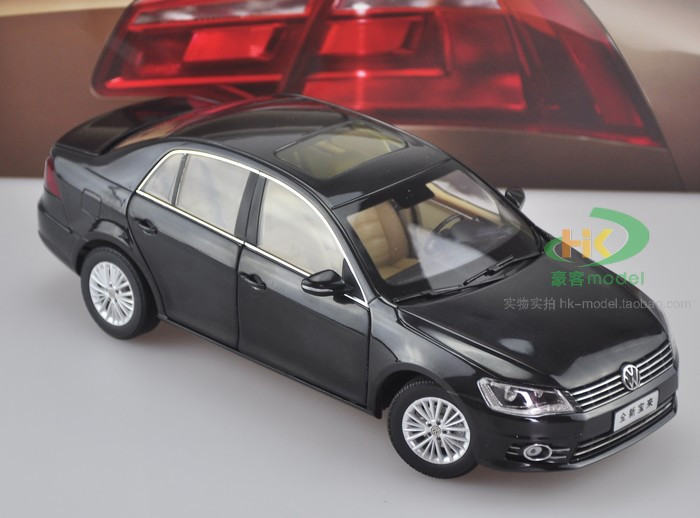 1/18 VOLKSWAGEN VW BORA (BLACK) DIECAST CAR MODEL - LIVECARMODEL.com