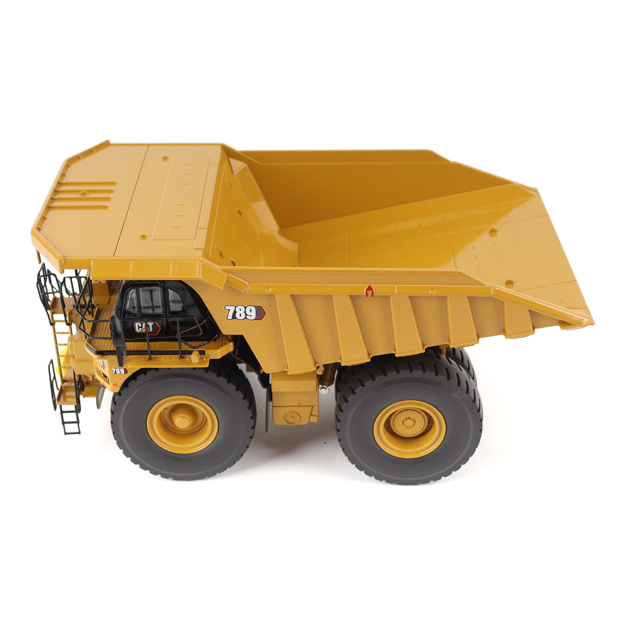 1/50 Diecast Masters CAT 789 Mining Truck Diecast Model