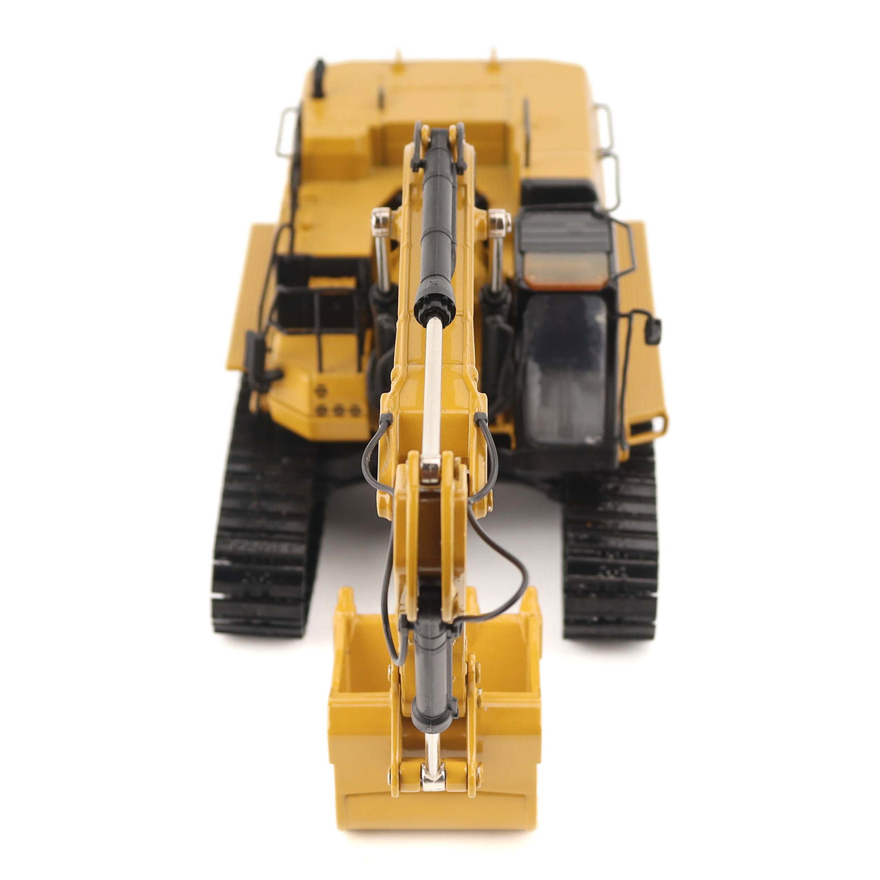 1/50 Diecast Masters CAT 374 Hydraulic Excavator Diecast Model