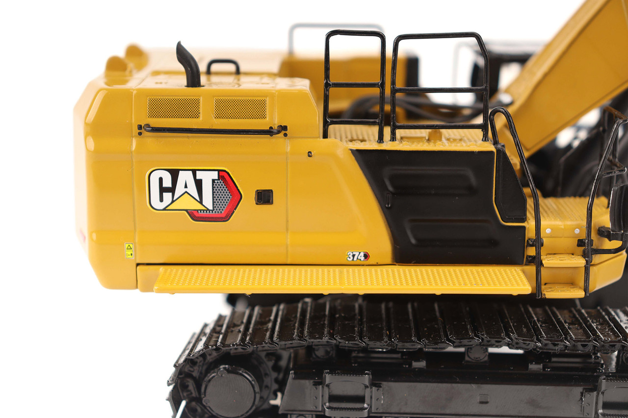 1/50 Diecast Masters CAT 374 Hydraulic Excavator Diecast Model