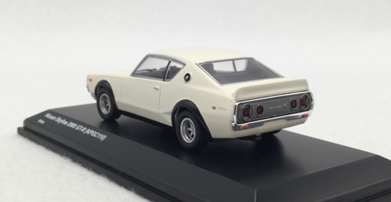 1/64 Kyosho Nissan SKYLINE 2000 GT-R GTR (KPGC110) (White) Car Model