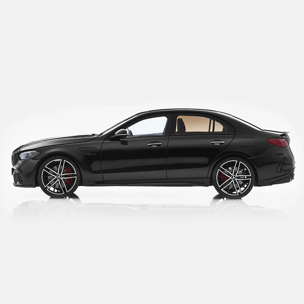 1/18 ミニカー　AMG C63 Sクーペ　e63s 1/18 NZG Mercedes-AMG C 63 S E Performance (Obsidian Black