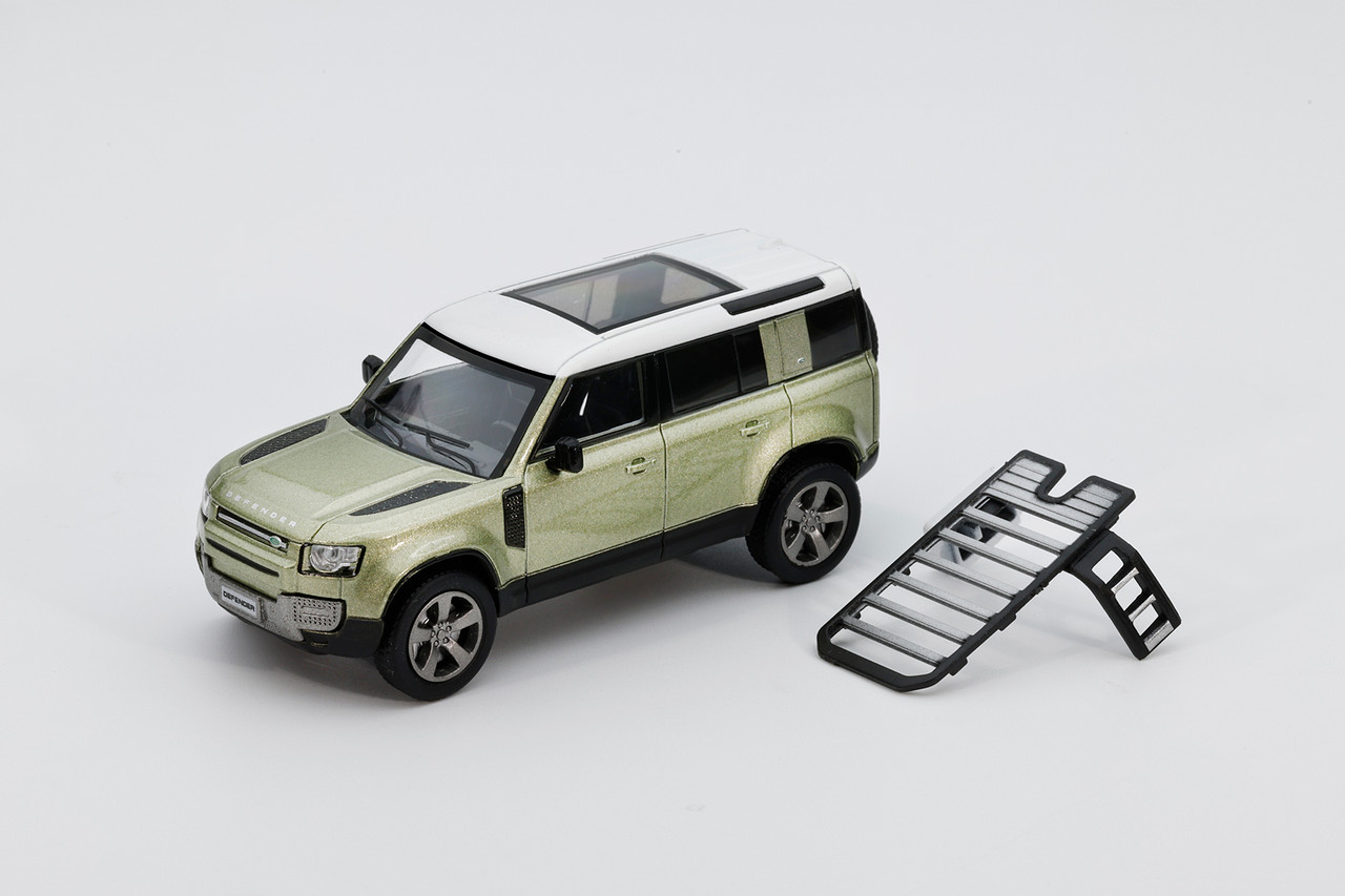 1/64 GCD X enchery Land Rover Defender 110 (Green) Diecast Car