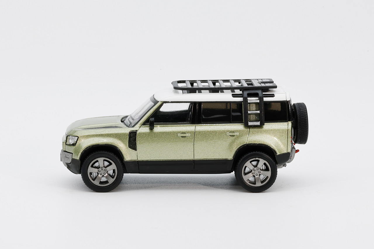 1/64 GCD X enchery Land Rover Defender 110 (Green) Diecast Car