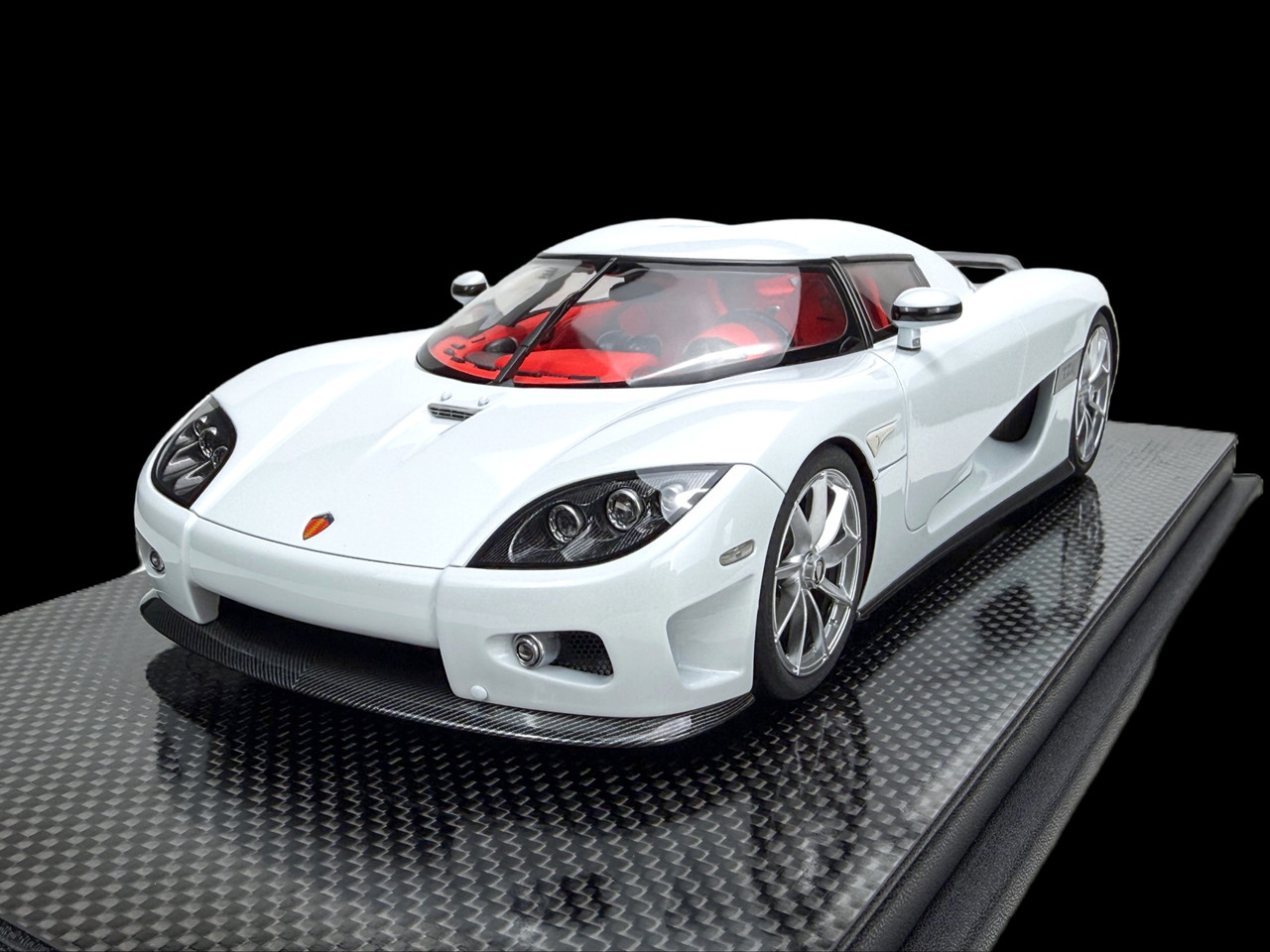 1/18 Frontiart Koenigsegg CCX 7063 Pearl White Car Model Limited