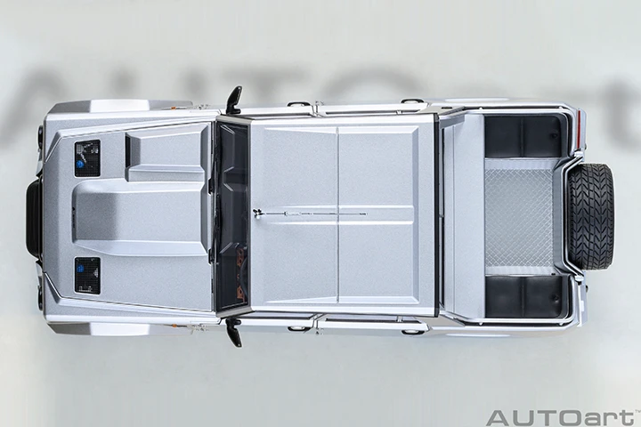 1/18 AUTOart Lamborghini LM002 (Argento Metallic Silver) Car Model