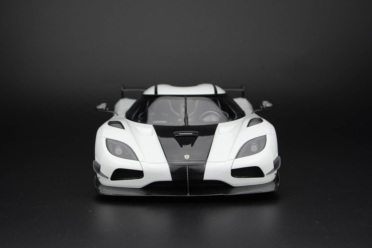1/18 FA Frontiart Koenigsegg Agera RS (Pearl White) Resin Car