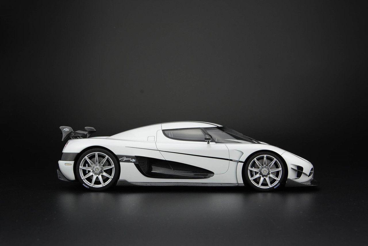 1/18 FA Frontiart Koenigsegg Agera RS (Pearl White) Resin Car Model Limited