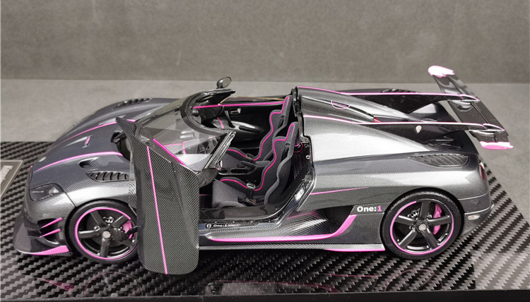 1/18 Frontiart Koenigsegg One:1 (Carbon Fiber Pink) Fully Open
