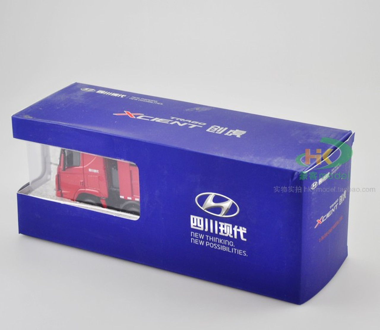 1/36 HYUNDAI TRAGO XCIENT TRUCK (RED)