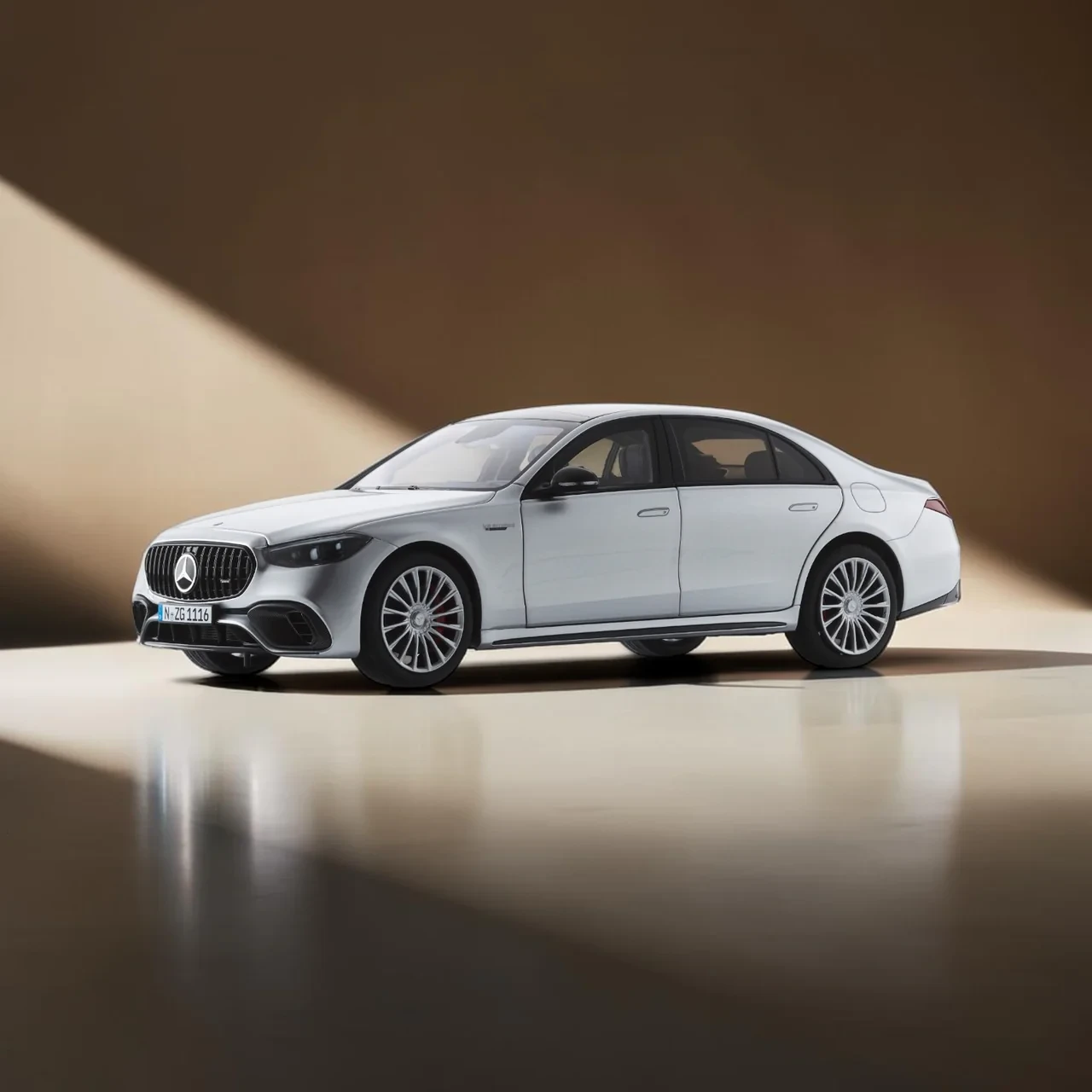 1/18 NZG 2026 Mercedes-AMG S 63 E Performance (High-Tech Silver) Diecast Car Model
