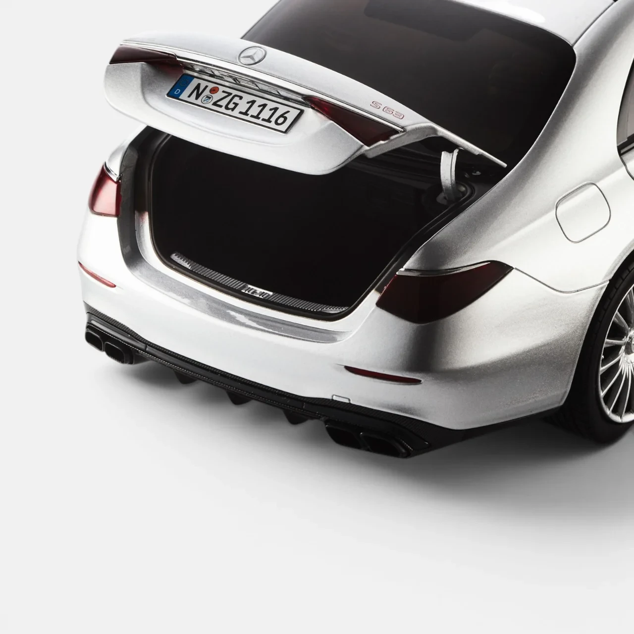 1/18 NZG 2026 Mercedes-AMG S 63 E Performance (High-Tech Silver) Diecast Car Model