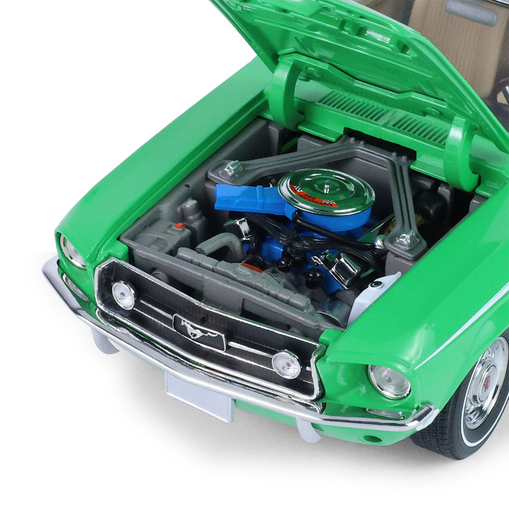 1/18 Greenlight 1968 Ford Mustang Fastback Ford Rainbow Of Colors West Coast  USA Special Edition Mustang (Poppy Green) Diecast Car Model