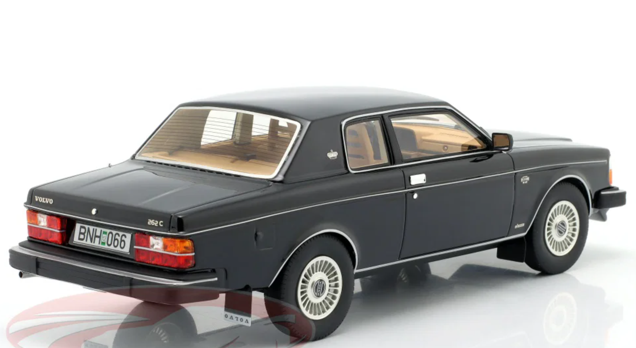 1/18 Cult Scale Models 1981 Volvo 262C Bertone (Black) Diecast Car Model