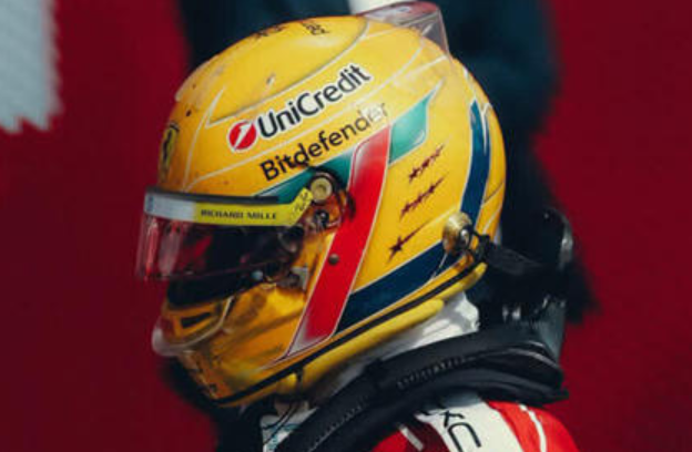 1/5 Looksmart 2026 Formula 1 British GP Ferrari SF26 3rd Place #44 Lewis Hamilton Helmet Model