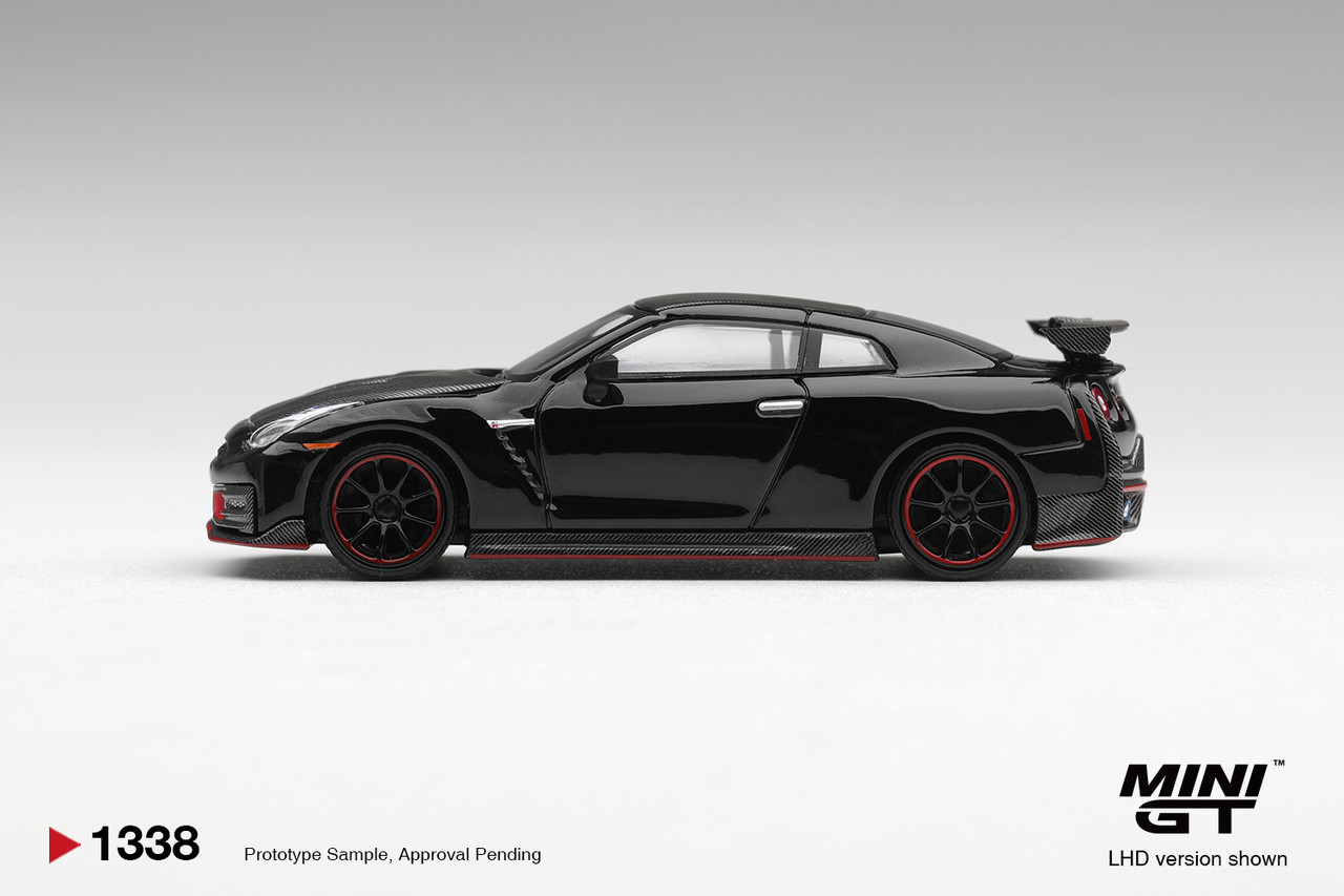 1/64 Mini GT 2024 Nissan Skyline GT-R R35 Nismo (Black) Diecast Car Model