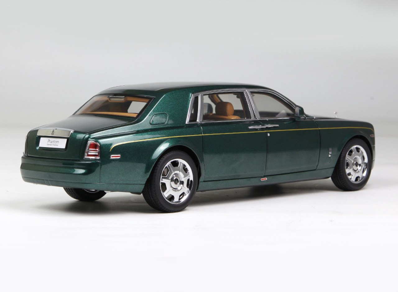 1/18 Kyosho Rolls-Royce Phantom EWB (Green w/ Golden Line) Diecast