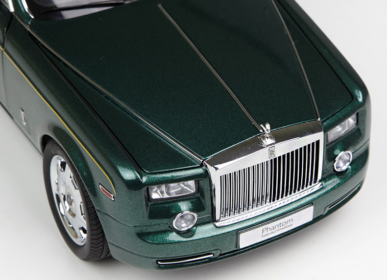 1/18 Kyosho Rolls-Royce Phantom EWB (Green w/ Golden Line) Diecast