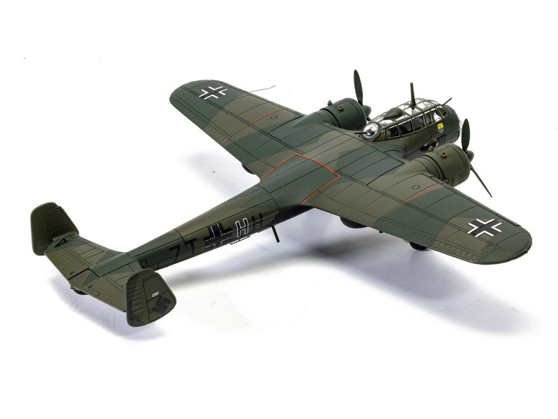Dornier Do 17Z-5 Aircraft "7T+HH W.Nr.2787 KGR.606 Lannion France" (1940) German Luftwaffe "The Aviation Archive" Series 1/72 Diecast Model Car by Corgi
