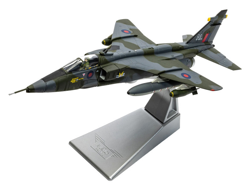 SEPECAT Jaguar GR.1 Aircraft "XX963/AL No.14 Squadron RAF Germany Bruggen" (1976) Royal Air Force "The Aviation Archive" Series 1/72 Diecast Model Car by Corgi