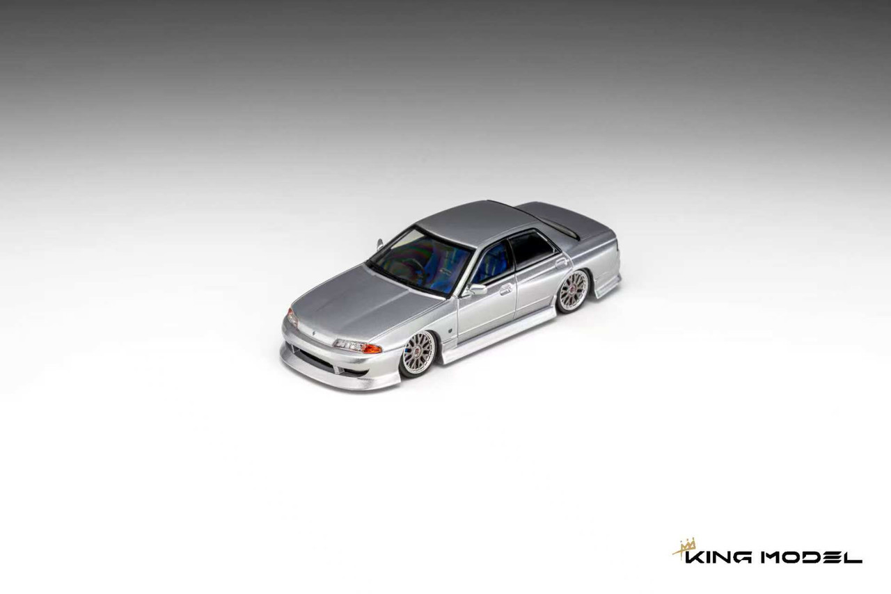 1/64 King Model Nissan Skyline GT-R R32 GTS-T Type-M URAS (Silver) Diecast Car Model