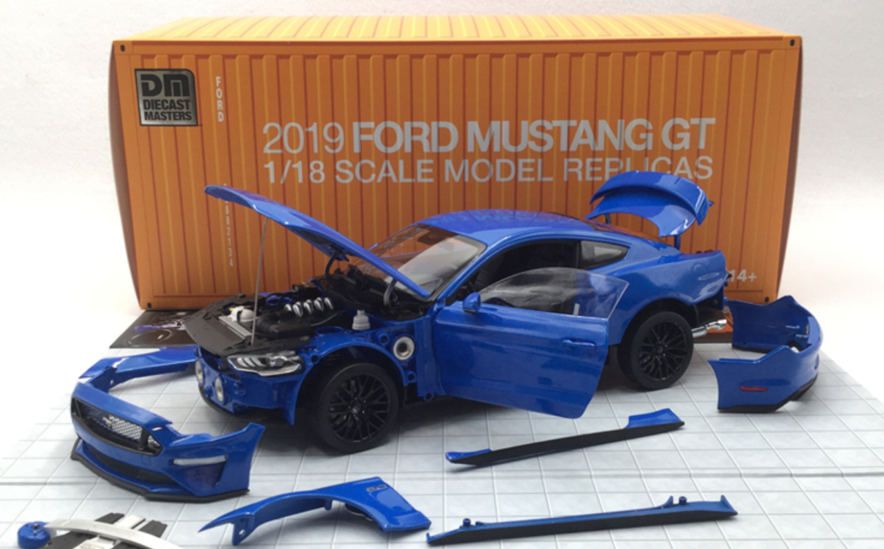 1/18 DiecastMaster 2019 Ford Mustang GT (LHD) Kona Blue Diecast Car Model