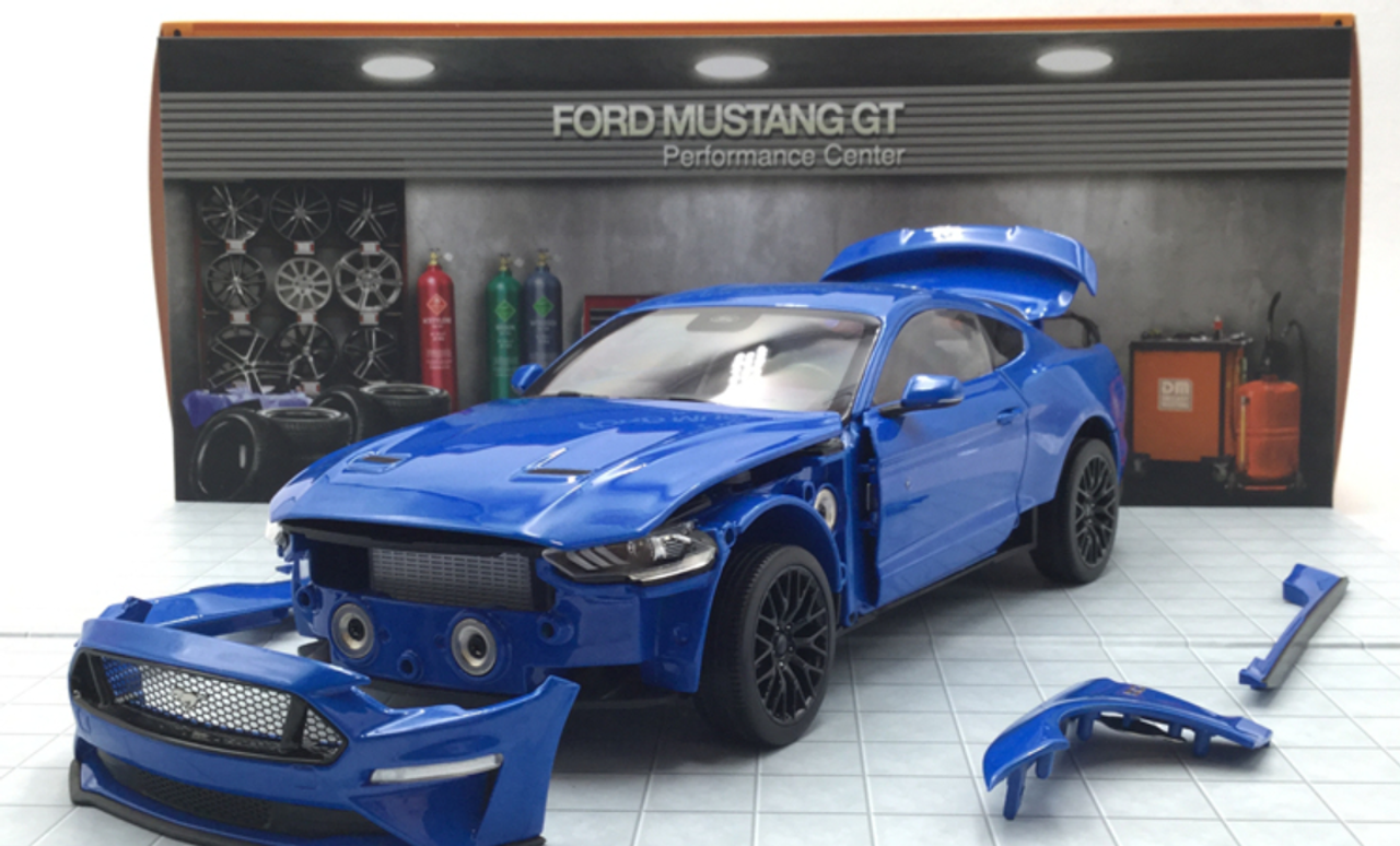 1/18 DiecastMaster 2019 Ford Mustang GT (LHD) Kona Blue Diecast Car Model