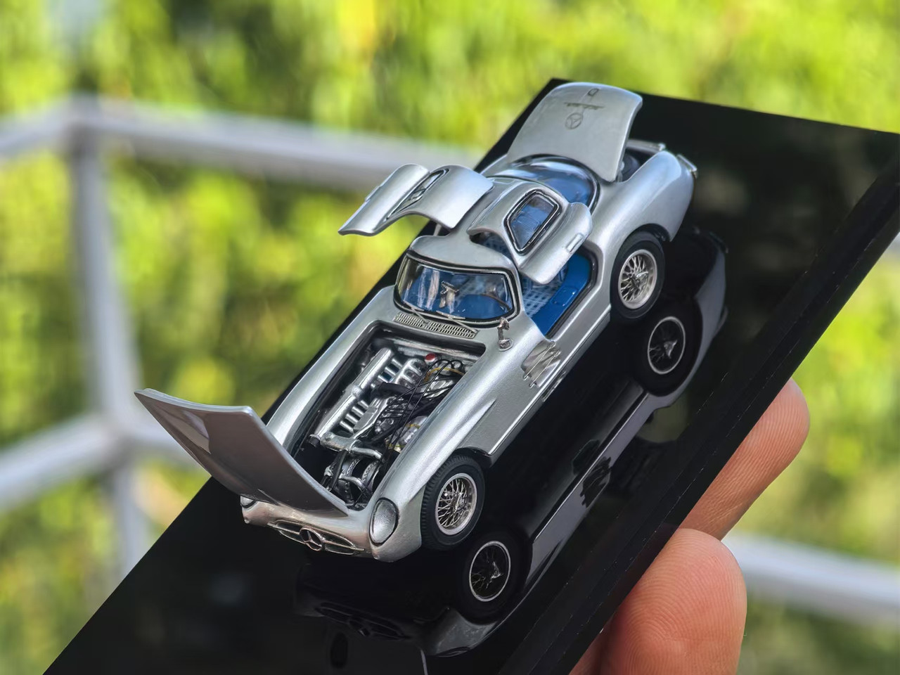 1/64 YongSheng Mercedes-Benz 300SLR (Silver with Blue Interior) Diecast Car Model