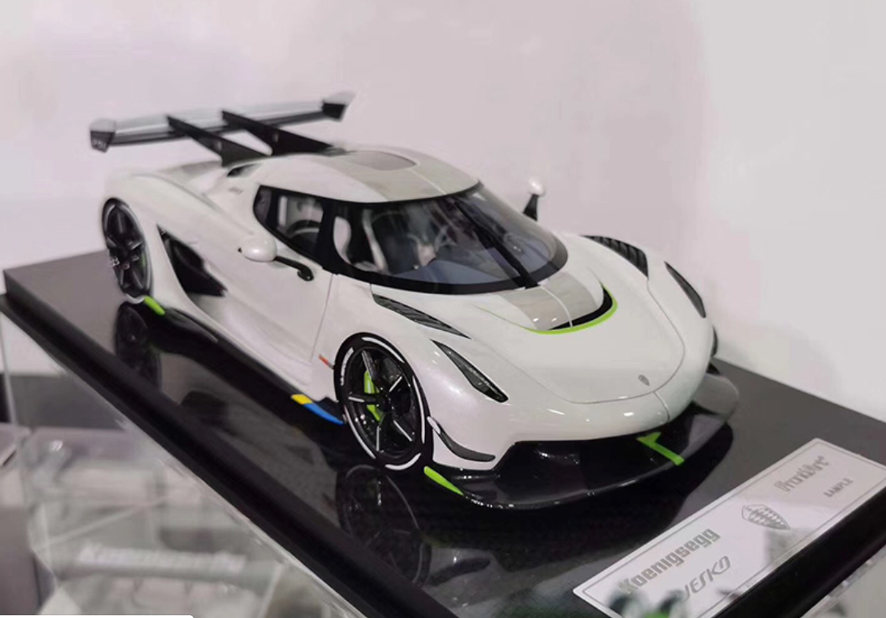 koenigsegg model car 1 18