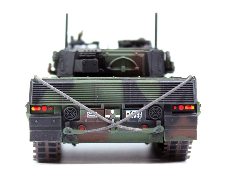 Leopard 2A4 Main Battle Tank "Bundeswehr 361st Panzer Battalion Certain Challenge West Germany" (1988) West German Army "Armor Premium" Series 1/72 Diecast Model by Panzerkampf
