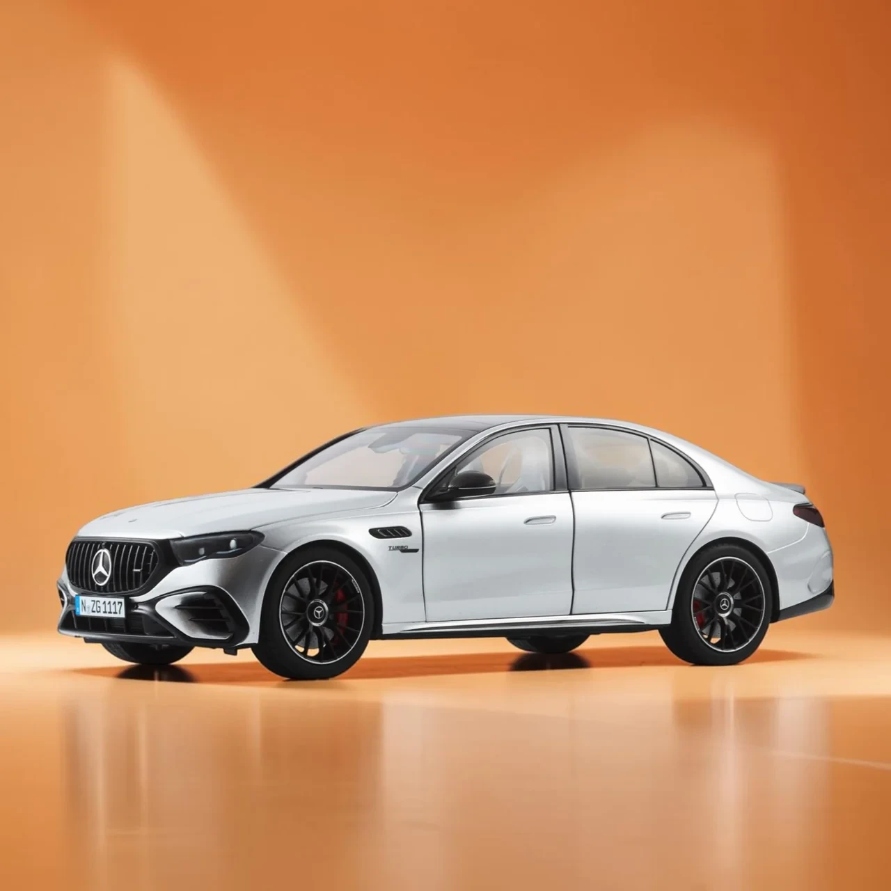 1/18 NZG 2025 Mercedes-AMG E 53 Hybrid 4MATIC+ W214 (Hightech Silver) Diecast Car Model