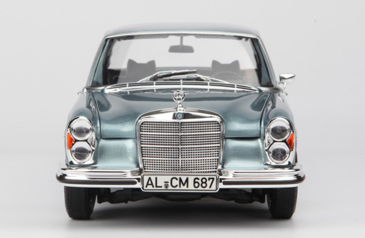 1/18 Norev 1968 Mercedes-Benz Mercedes 280 SE 280SE (Silver Blue