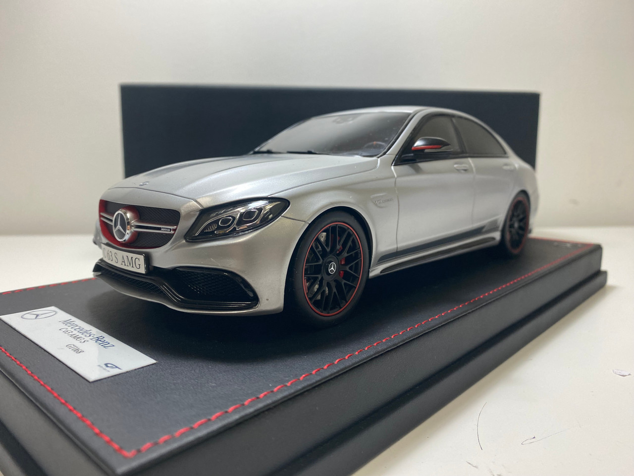 1/18 GT Spirit Mercedes-Benz Mercedes C-Class C63 AMG S Sedan