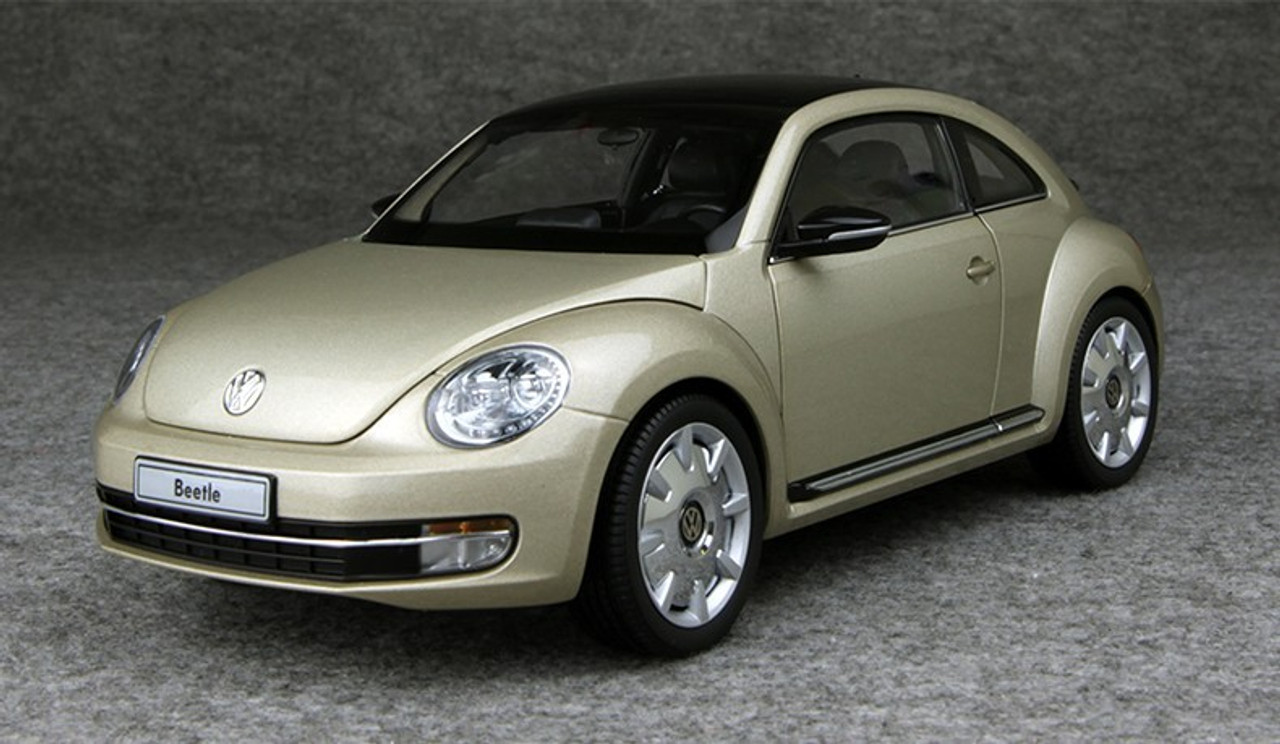 京商 Volkswagen The Beetle Coupe 1/18スケール 1/18 Kyosho Volkswagen VW Beetle (Silver Champagne) Diecast