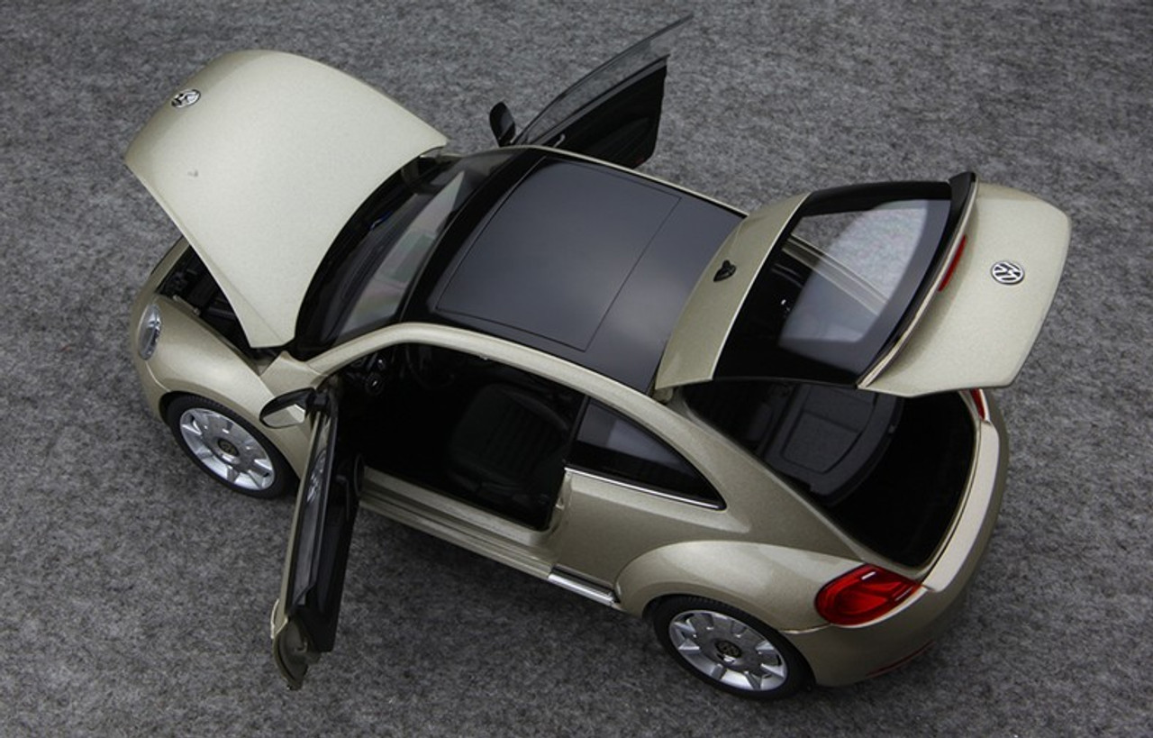 1/18 Kyosho Volkswagen VW Beetle (Silver Champagne) Diecast